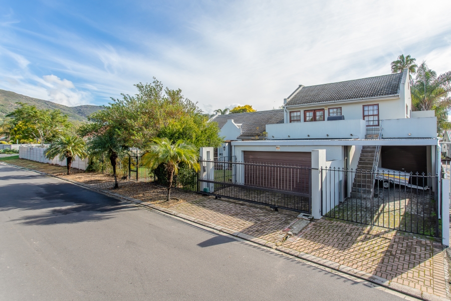 3 Bedroom Property for Sale in Paarl North Western Cape